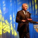 joe-montana-stage